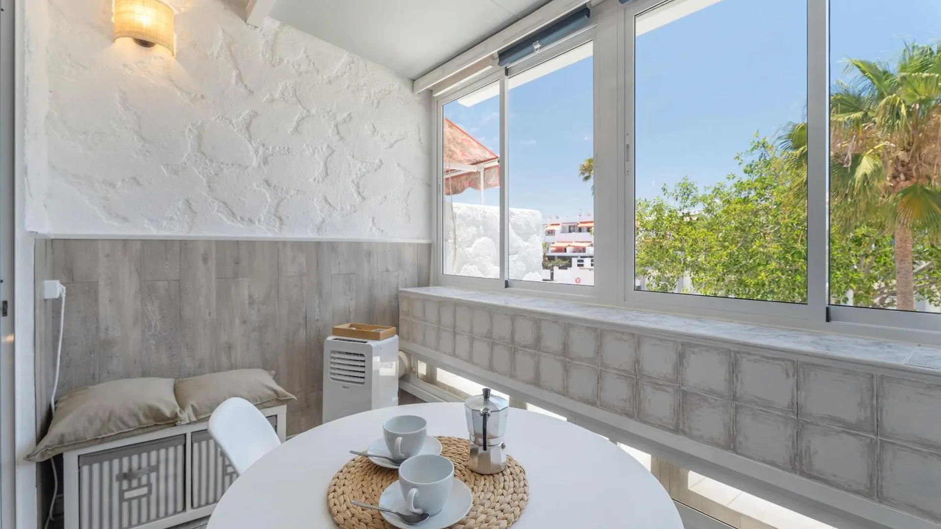 Hand Made Suite Costa Del Silencio 0*,