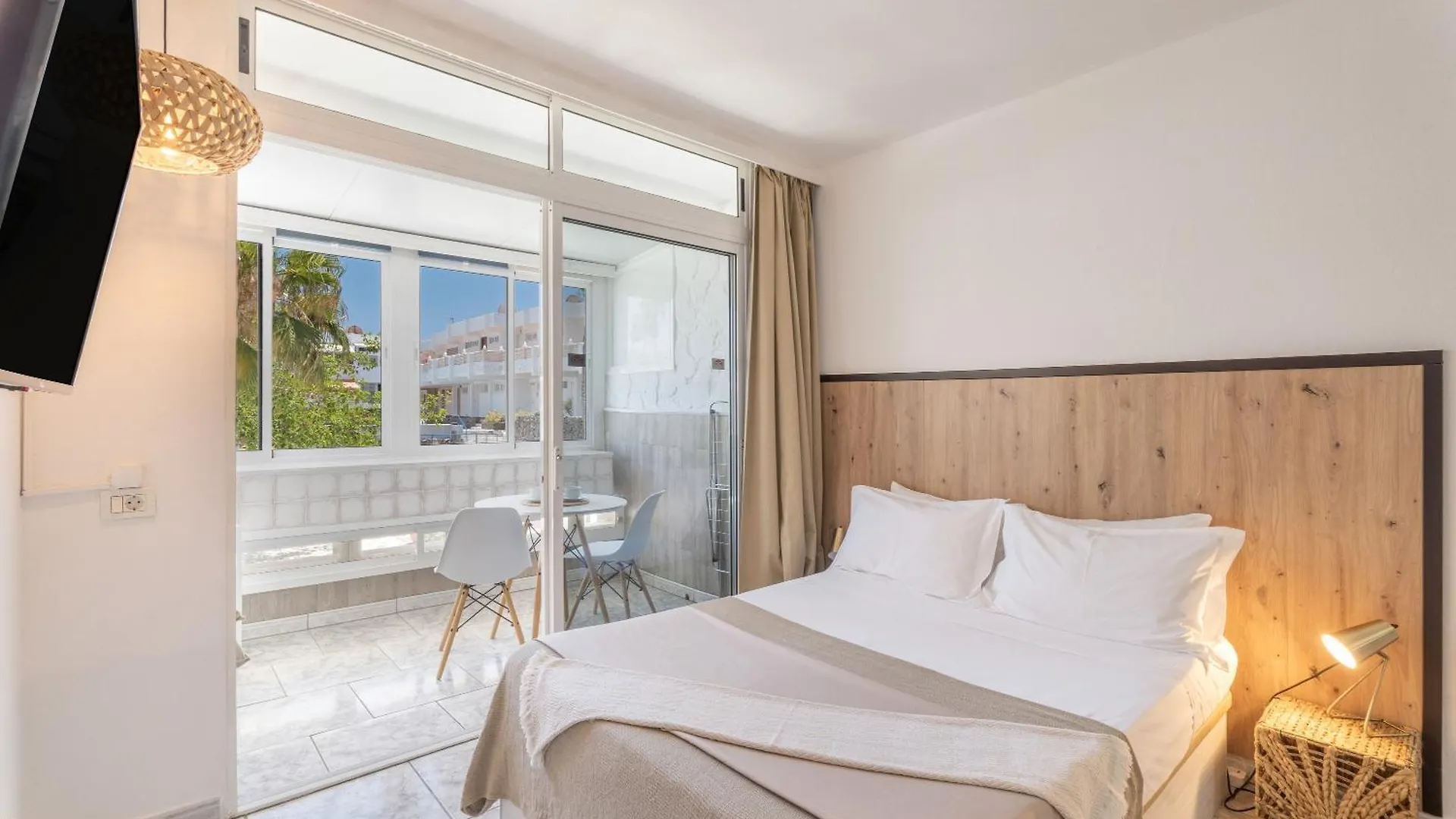 Hand Made Suite Costa Del Silencio